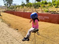 tirolesa kids pequeños seguro felices diversion aventura en rosarito niños