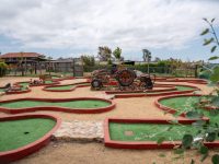 El único campo de Mini golf en Rosarito
